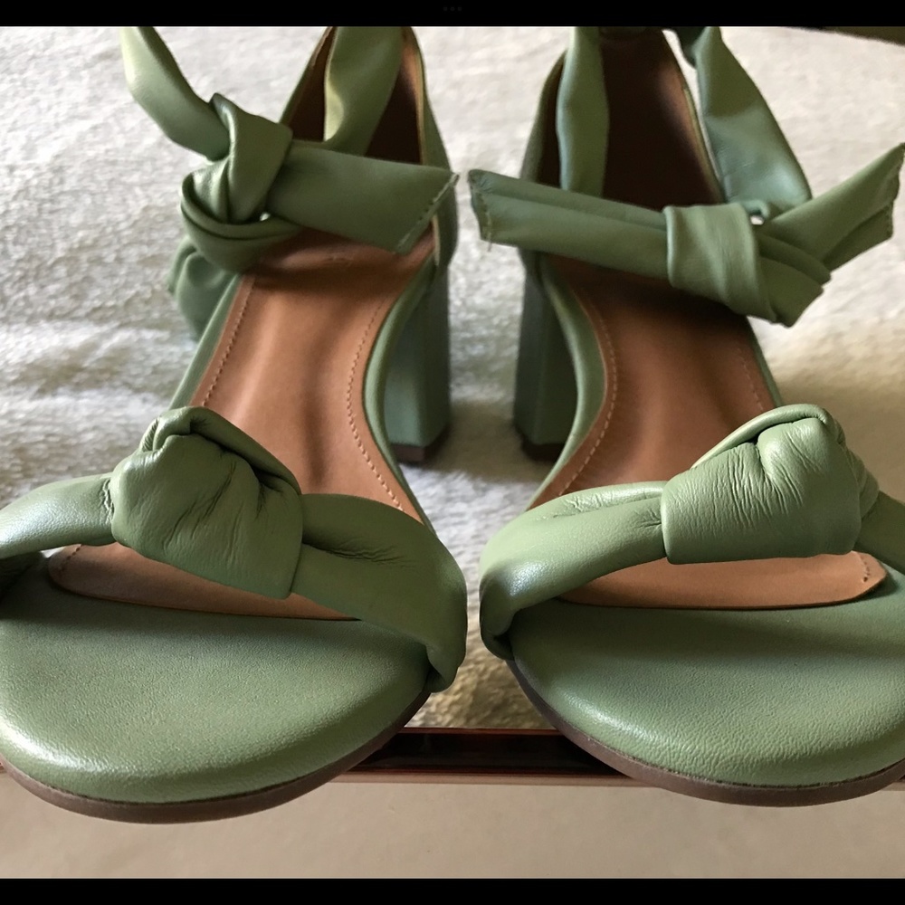 SATINATO of Brazil Pistachio Green Women’s Sandals Sz 7 - Picture 5 of 10